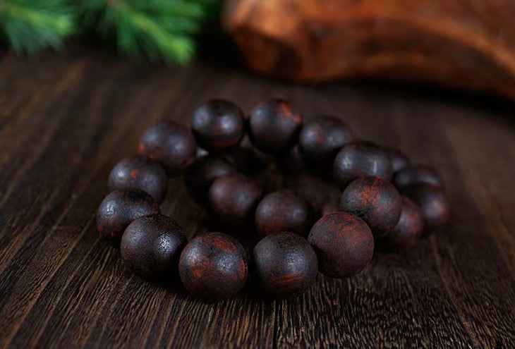 Sinking-Grade Jiangzhen Xiang 12-Bead Mala – Black Agarwood Meditation Bracelet (20mm×12 Beads)